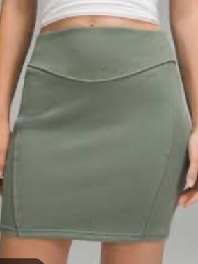 NWT Lululemon Scuba High Rise Mini Skirt